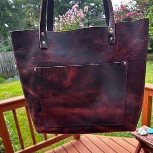 EUC Portland leather goods, Large Avery tote in Lava .